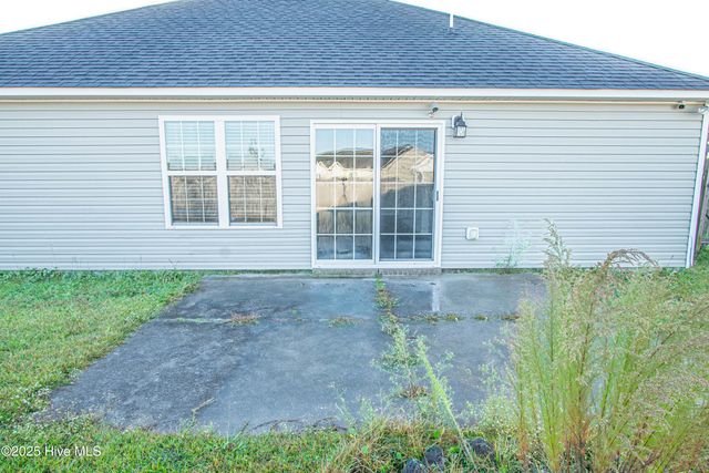 207 Seville Street, Jacksonville, NC 28546