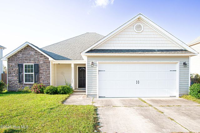 207 Seville Street, Jacksonville, NC 28546