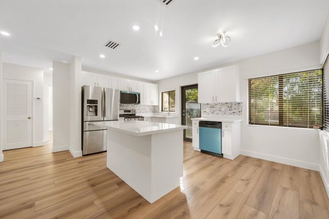 1512 Fletcher St, Hollywood, FL 33020