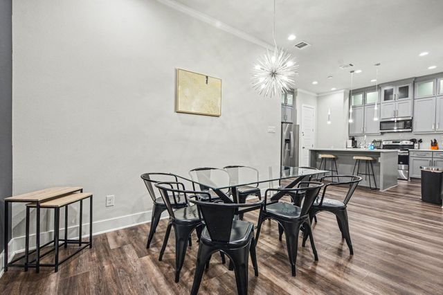 1435 Strickland Street, Dallas, TX 75216