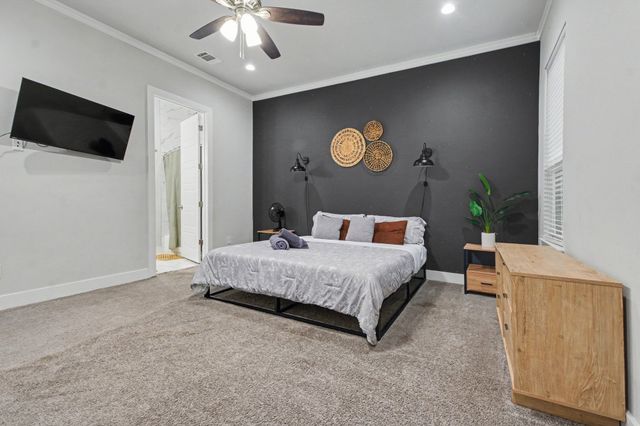 1435 Strickland Street, Dallas, TX 75216