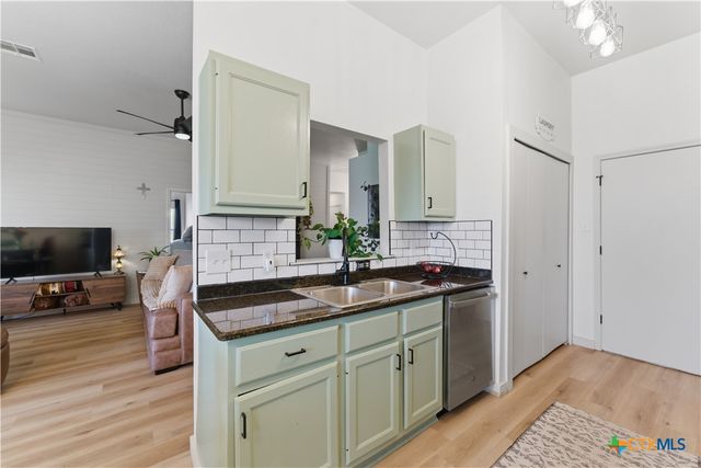 4810 Stone Pointe Drive, Temple, TX 76502