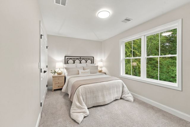 41 Homeward Avenue B, Uxbridge, MA 01569
