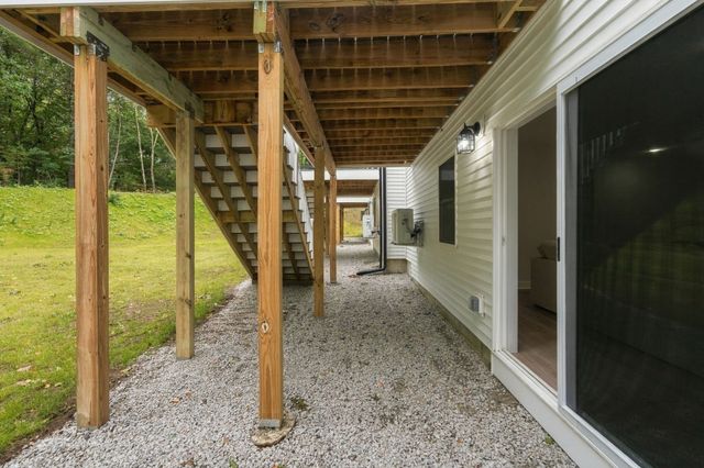 41 Homeward Avenue B, Uxbridge, MA 01569