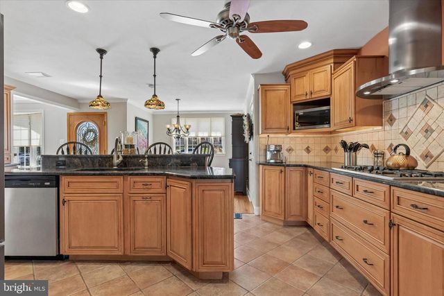 181 SLEIGHRIDE RD, Willow Grove, PA 19090