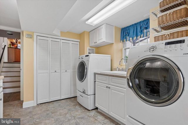 181 SLEIGHRIDE RD, Willow Grove, PA 19090