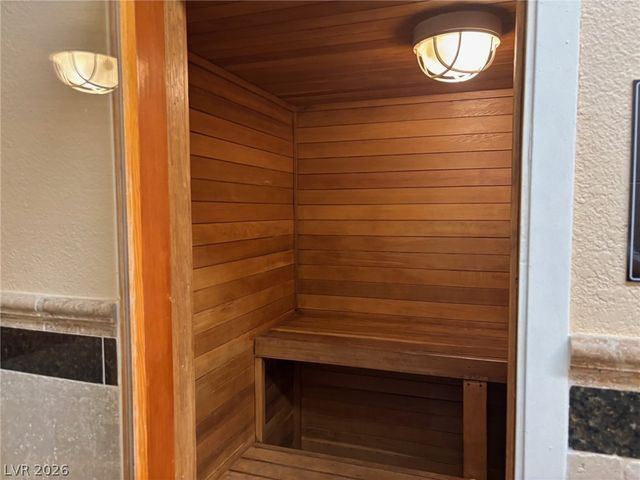 2200 South Fort Apache Road 1025, Las Vegas, NV 89117