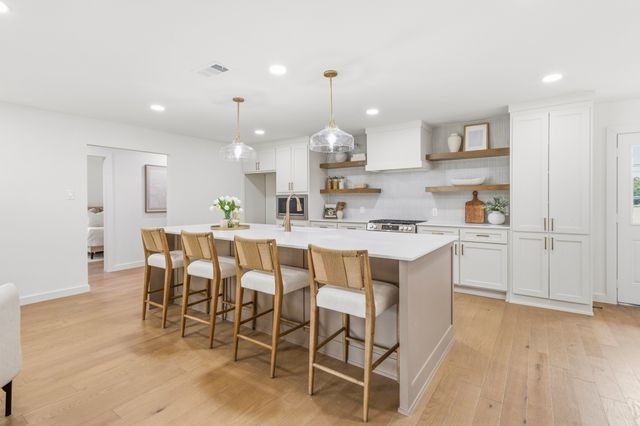 2324 Materhorn Drive, Dallas, TX 75228