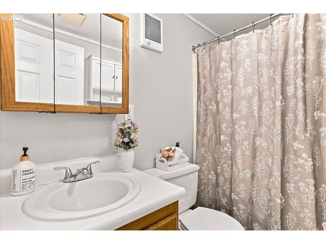 15016 Ne 74TH St, Vancouver, WA 98682