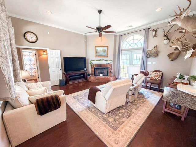 16742 Fm 831, Buffalo, TX 75831