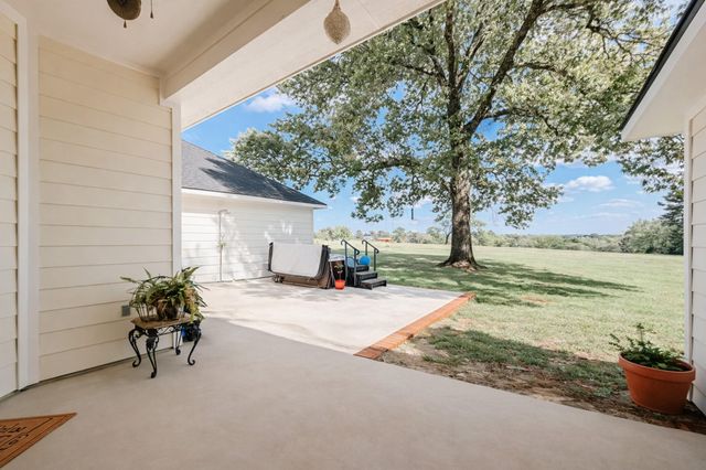 16742 Fm 831, Buffalo, TX 75831