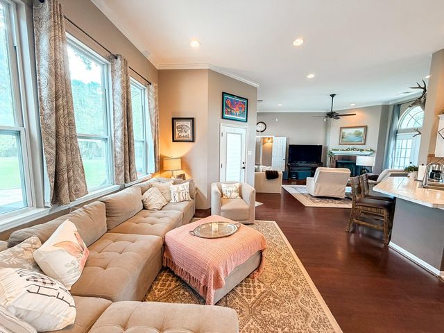 16742 Fm 831, Buffalo, TX 75831