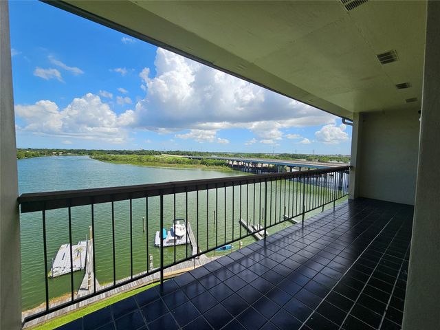 18809 Egret Bay Boulevard 125, Webster, TX 77058