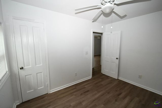 311 Arnold Blvd, Warner Robins, GA 31093