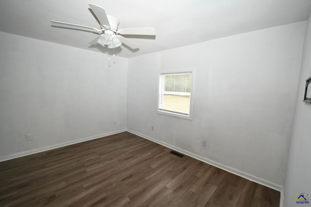 311 Arnold Blvd, Warner Robins, GA 31093