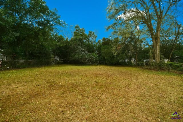 311 Arnold Blvd, Warner Robins, GA 31093