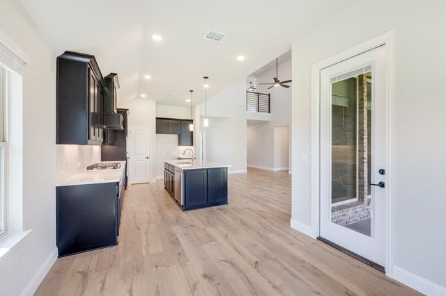 1025 Raptor Road, Alvarado, TX 76009
