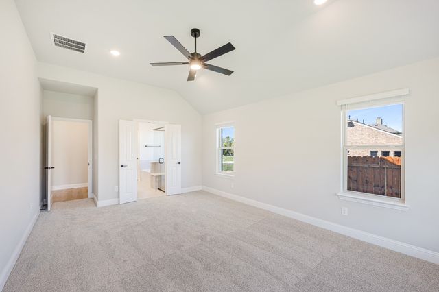 1025 Raptor Road, Alvarado, TX 76009
