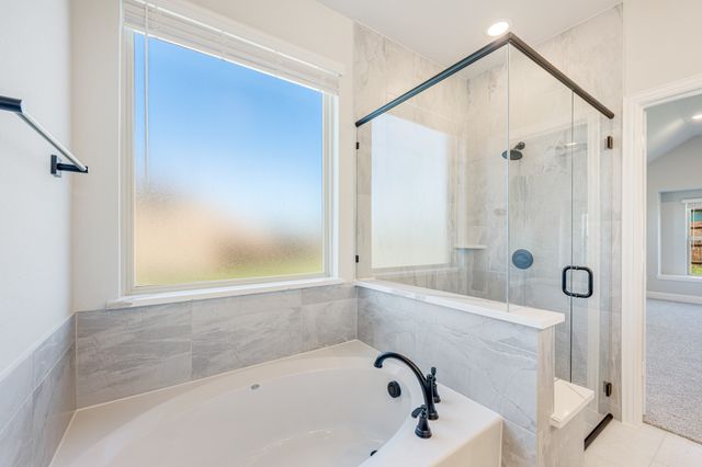 1025 Raptor Road, Alvarado, TX 76009