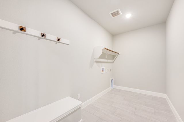 1025 Raptor Road, Alvarado, TX 76009
