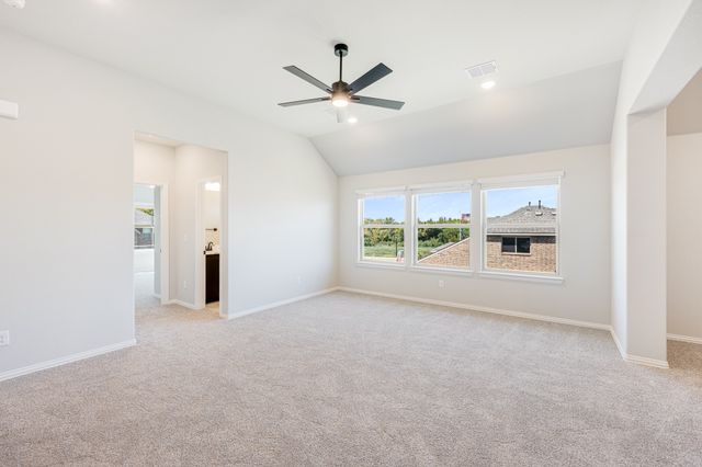 1025 Raptor Road, Alvarado, TX 76009
