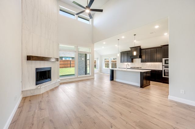 1025 Raptor Road, Alvarado, TX 76009