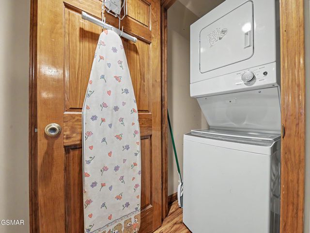 318 Greenwood Way, Pigeon Forge, TN 37863
