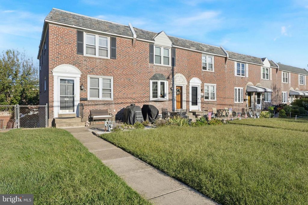 2525 IRVINGTON RD, Drexel Hill, PA 19026