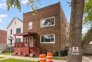 9118 Lincoln Avenue 2, Brookfield, IL 60513