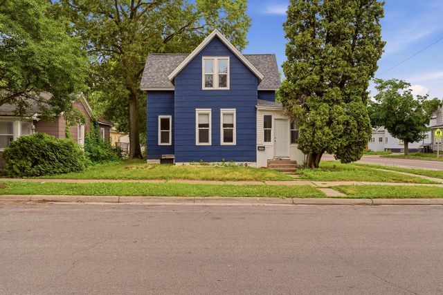 1002 8th STREET S, La Crosse, WI 54601