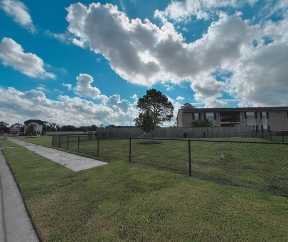 451 Park Hill Court, Stafford, TX 77477