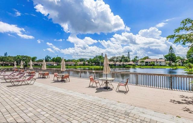 4995 Sable Pine Circle B2, West Palm Beach, FL 33417