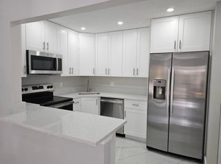 4995 Sable Pine Circle B2, West Palm Beach, FL 33417