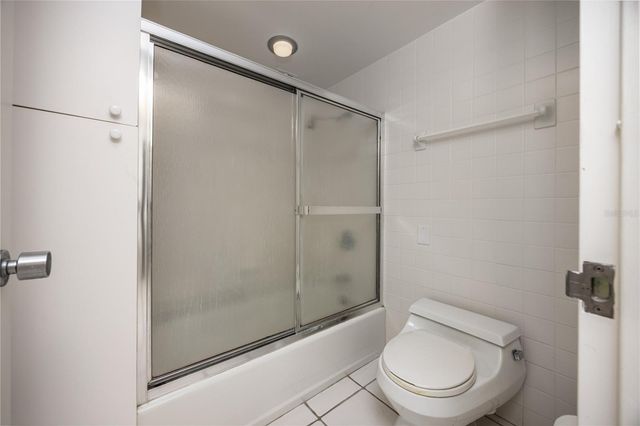 1719 NW 23RD AVENUE 3F, Gainesville, FL 32605