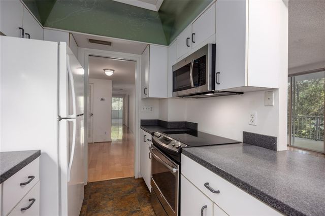 1719 NW 23RD AVENUE 3F, Gainesville, FL 32605