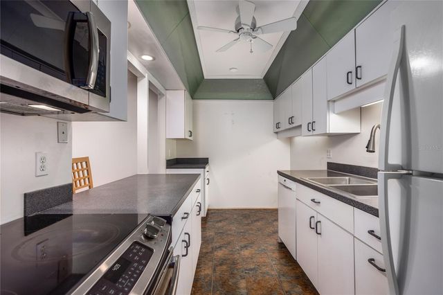 1719 NW 23RD AVENUE 3F, Gainesville, FL 32605