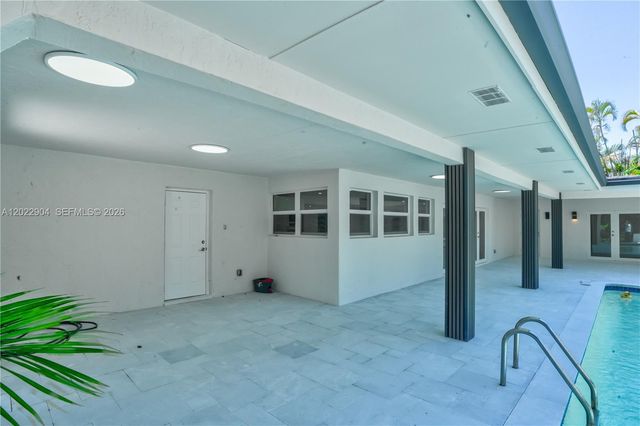 14675 SW 78th Ave, Palmetto Bay, FL 33158