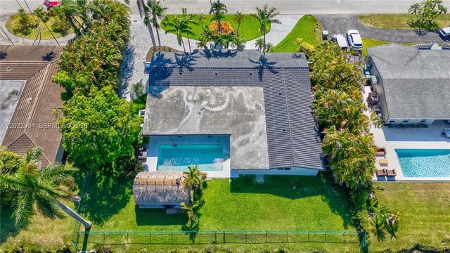 14675 SW 78th Ave, Palmetto Bay, FL 33158