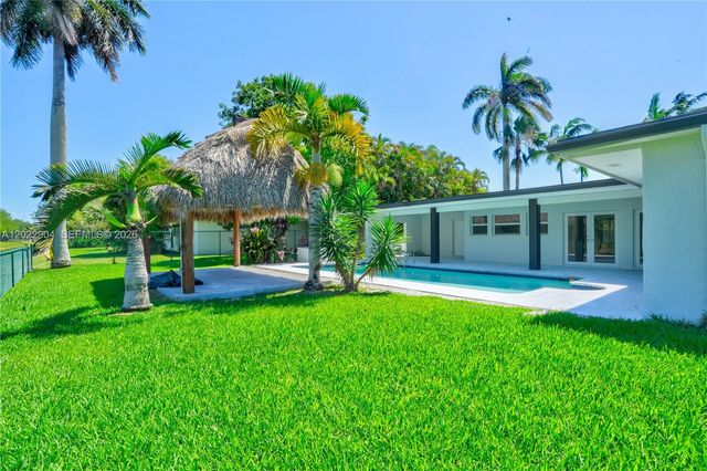 14675 SW 78th Ave, Palmetto Bay, FL 33158