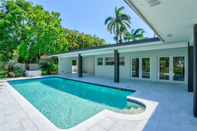14675 SW 78th Ave, Palmetto Bay, FL 33158