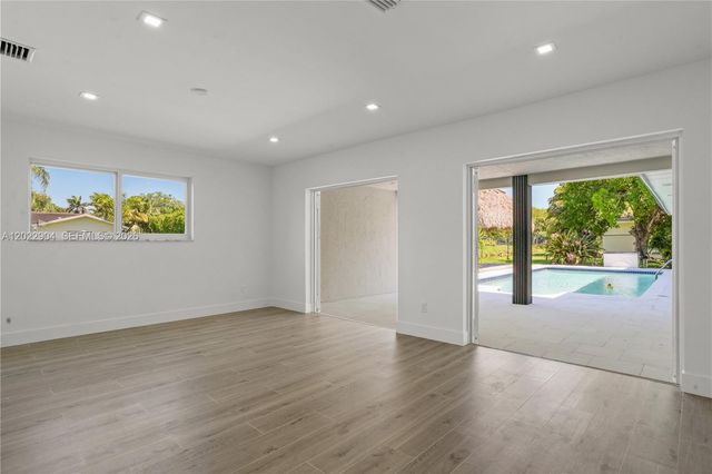 14675 SW 78th Ave, Palmetto Bay, FL 33158