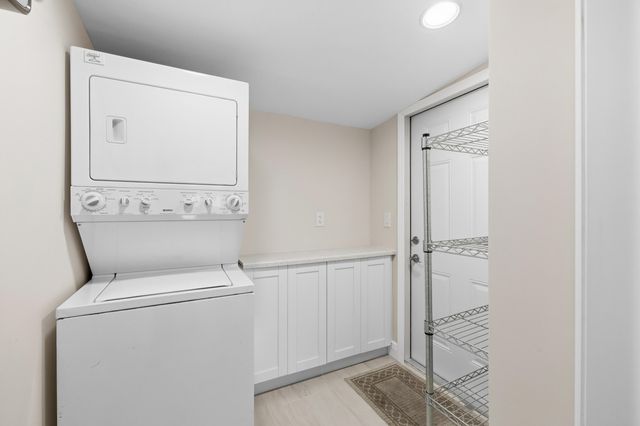 2000 NE 17TH Court 1-2, Fort Lauderdale, FL 33305