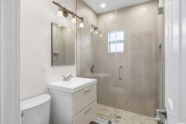 2000 NE 17TH Court 1-2, Fort Lauderdale, FL 33305