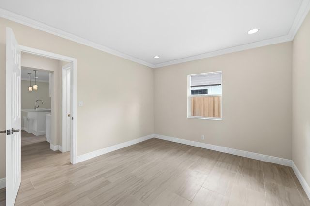 2000 NE 17TH Court 1-2, Fort Lauderdale, FL 33305