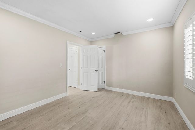 2000 NE 17TH Court 1-2, Fort Lauderdale, FL 33305