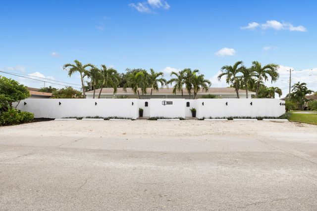 2000 NE 17TH Court 1-2, Fort Lauderdale, FL 33305