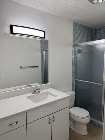 1000 SW 16th Street, Boynton Beach, FL 33426