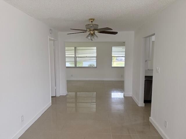 1000 SW 16th Street, Boynton Beach, FL 33426