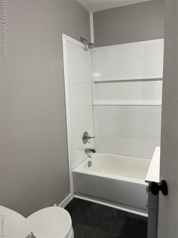 4723 4th Street, Columbiaville, MI 48421