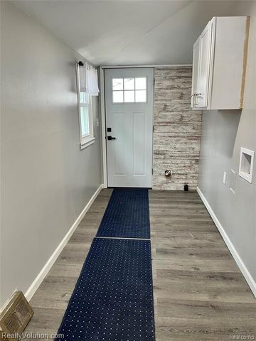 4723 4th Street, Columbiaville, MI 48421